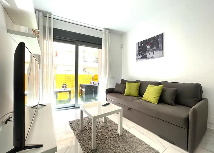 Modernos & Spa. Sunny Torrevieja, Espana. Torrevieja