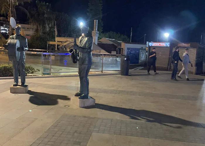 Modernos & Spa. Sunny Torrevieja, Espana. *