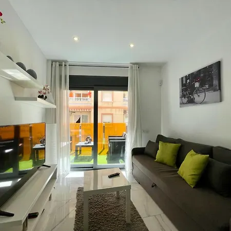 Modernos & Spa. Sunny Torrevieja, Espana.