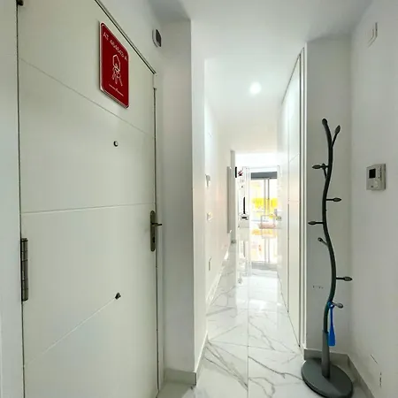 Modernos & Spa. Sunny Torrevieja, Espana. Torrevieja