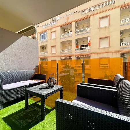 Modernos & Spa. Sunny Torrevieja, Espana. Torrevieja